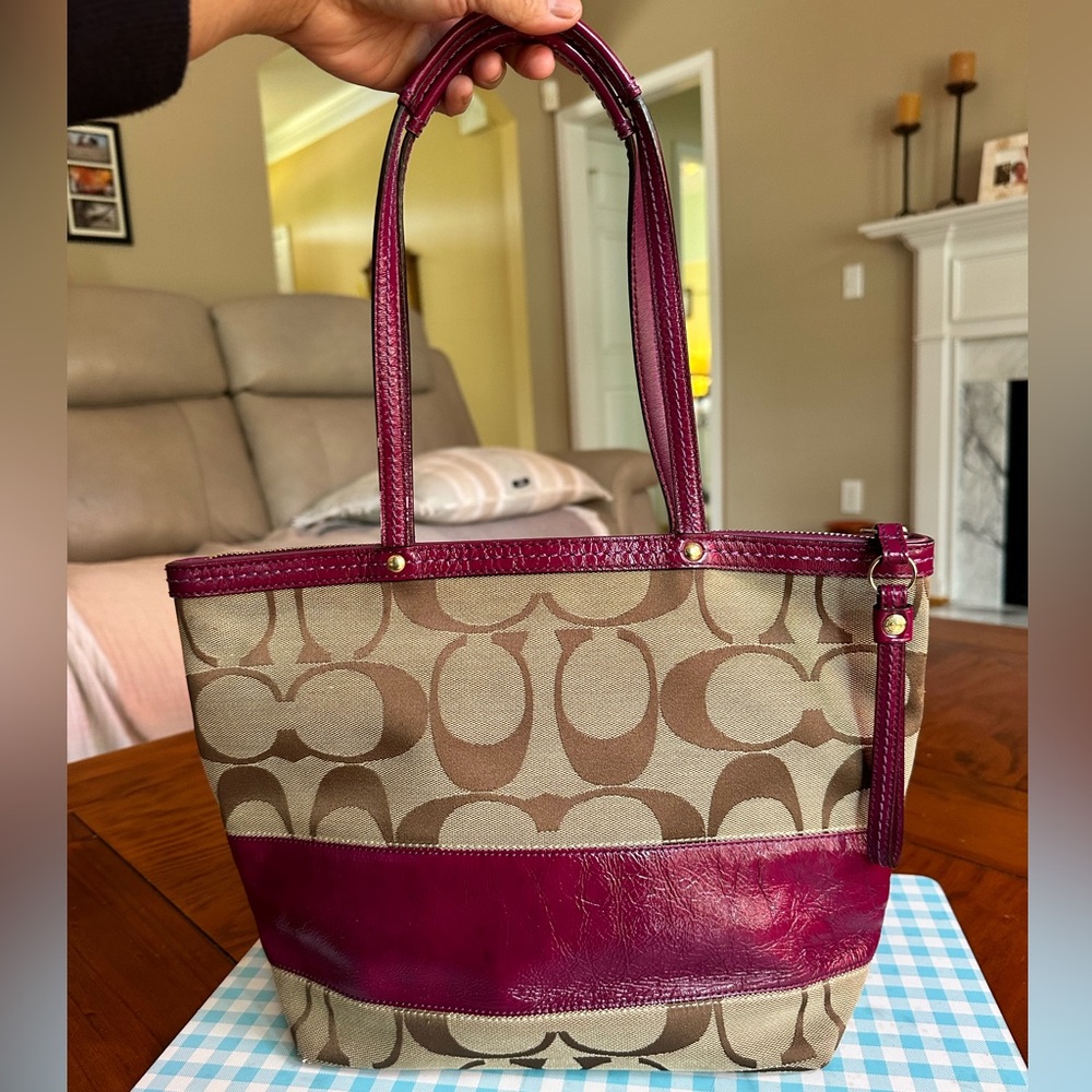 Coach Signature Berry Stripe Patent Leather Tote Bag, Berry Red/Pinkish, VGUC